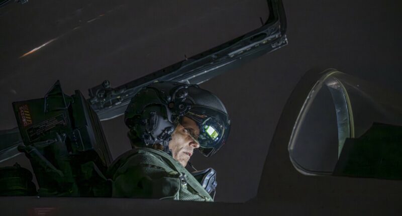 Striker II Helmet-Mounted Display by BAE Systems