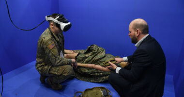 Team demonstrates mixed reality medical procedure simulation in BlueRoom's MR Simulation technology